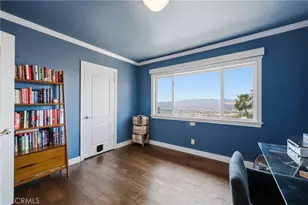 260 Kempton, Glendale, CA 91202 - Photo 18