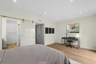 1045 N Kings, West Hollywood, CA 90069 - Photo 1