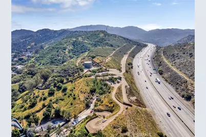 10200 Willow Springs Lane, Sunland, CA 91040 - Photo 40
