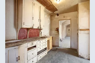 947 N Lincoln Street, Burbank, CA 91506 - Photo 4