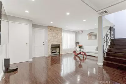 10260 Plainview Avenue #22, Tujunga, CA 91042 - Photo 6