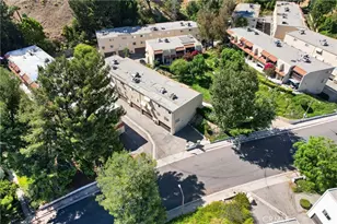 9541 Via Salerno, Burbank, CA 91504 - Photo 6