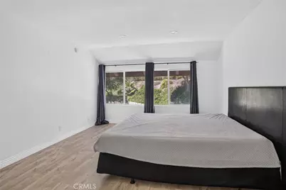 9541 Via Salerno, Burbank, CA 91504 - Photo 46