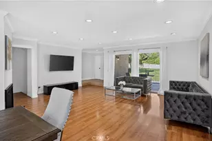 9541 Via Salerno, Burbank, CA 91504 - Photo 12