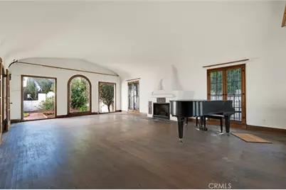 1224 S Wilton Place, Los Angeles, CA 90019 - Photo 2