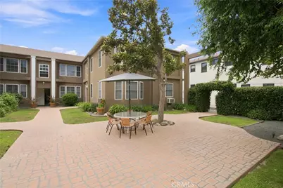 15034 Dickens Street #4, Sherman Oaks, CA 91403 - Photo 2