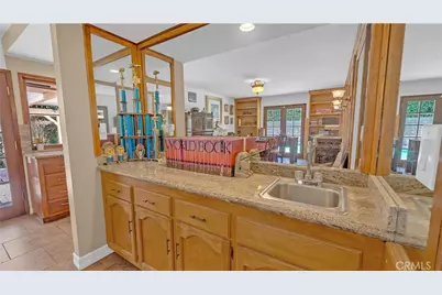 3380 N Lamer Street, Burbank, CA 91504 - Photo 36