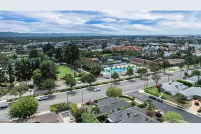 400 University Avenue, Burbank, CA 91504 - Photo 52