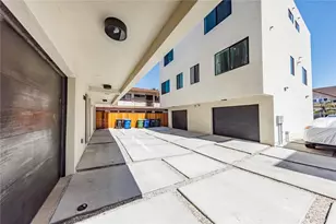 1175 Leighton, Los Angeles, CA 90037 - Photo 16