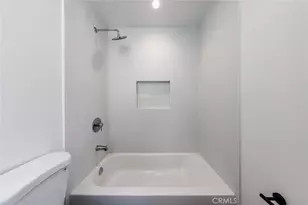 1175 Leighton, Los Angeles, CA 90037 - Photo 36
