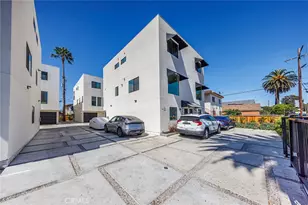 1175 Leighton, Los Angeles, CA 90037 - Photo 46
