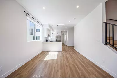 1175 Leighton, Los Angeles, CA 90037 - Photo 24