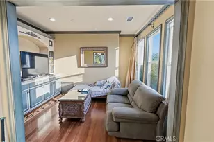 3426 Wedgewood Ln, Burbank, CA 91504 - Photo 38