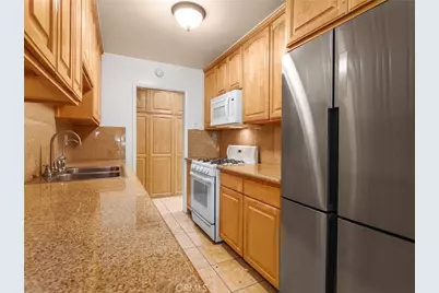 6904 Radford Avenue #7, North Hollywood, CA 91605 - Photo 6