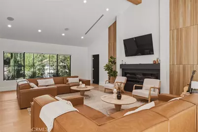 4830 Winnetka Avenue, Woodland Hills, CA 91364 - Photo 8