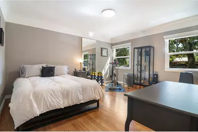 10703 Collins Street, North Hollywood, CA 91601 - Photo 22