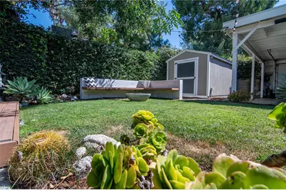 10703 Collins Street, North Hollywood, CA 91601 - Photo 30