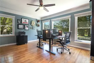 10703 Collins St, North Hollywood, CA 91601 - Photo 18
