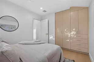 10211 Roscoe, Los Angeles, CA 91352 - Photo 30