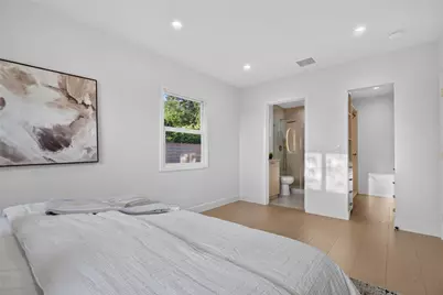 10211 Roscoe, Los Angeles, CA 91352 - Photo 20