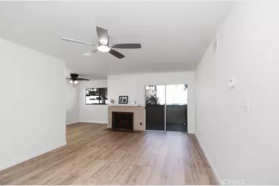 2386 E Del Mar Boulevard #111, Pasadena, CA 91107 - Photo 2