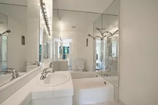 17815 Margate, Encino, CA 91316 - Photo 20