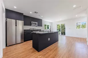10810 Hesby, Los Angeles, CA 91601 - Photo 2