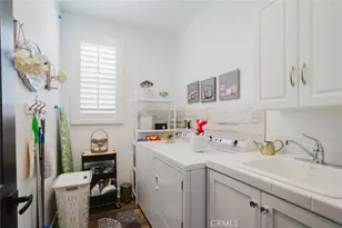 18930 Carranza Ln, Saugus, CA 91350 - Photo 44