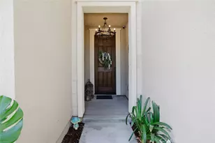 18930 Carranza Ln, Saugus, CA 91350 - Photo 4
