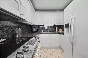 525 E Seaside Way, Long Beach, CA 90802 - Photo 18