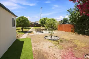556 Hawthorne, Glendale, CA 91204 - Photo 30