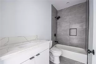 6461 Woodley, Los Angeles, CA 91406 - Photo 16