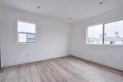 6461 Woodley, Los Angeles, CA 91406 - Photo 48