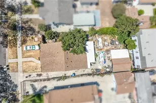 1321 W 60th, Los Angeles, CA 90044 - Photo 20