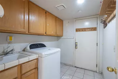 6055 Lisbon Ct, Palmdale, CA 93552 - Photo 12