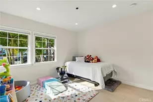 2142 E Chevy Chase, Glendale, CA 91206 - Photo 16