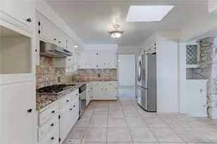 1954 Bel Aire, Glendale, CA 91201 - Photo 6