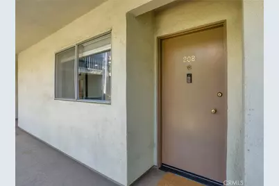 10240 Camarillo Street #208, Toluca Lake, CA 91602 - Photo 2