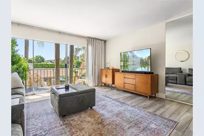 10240 Camarillo Street #208, Toluca Lake, CA 91602 - Photo 12