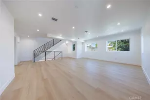 1330 S Longwood Ave, Los Angeles, CA 90019 - Photo 18