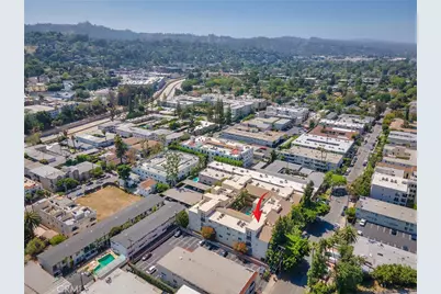 11044 Acama Street #302, Studio City, CA 91602 - Photo 48