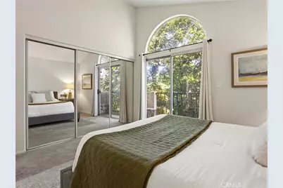 11044 Acama Street #302, Studio City, CA 91602 - Photo 26