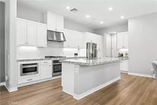 26902 Sycamore Wy, Valencia, CA 91381 - Photo 4