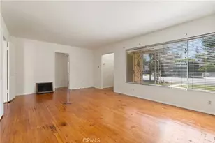 1815 W Riverside Dr, Burbank, CA 91506 - Photo 4