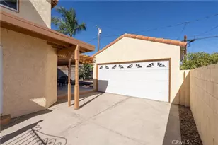 2232 N Valley St, Burbank, CA 91505 - Photo 20
