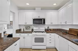 3064 N Verdugo Rd, Glendale, CA 91208 - Photo 30