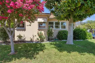 524 S Bel Aire Dr, Burbank, CA 91501 - Photo 34