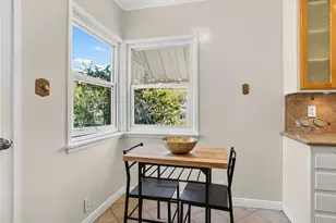 524 S Bel Aire Dr, Burbank, CA 91501 - Photo 6