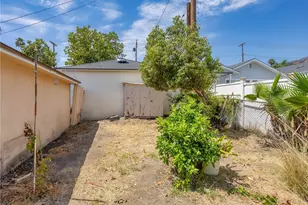 524 S Bel Aire Dr, Burbank, CA 91501 - Photo 30