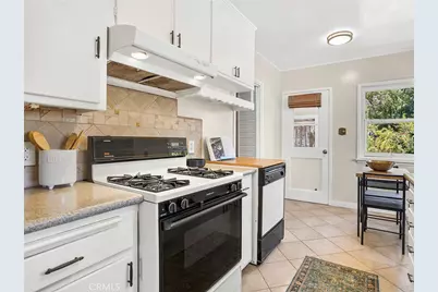 524 S Bel Aire Drive, Burbank, CA 91501 - Photo 4
